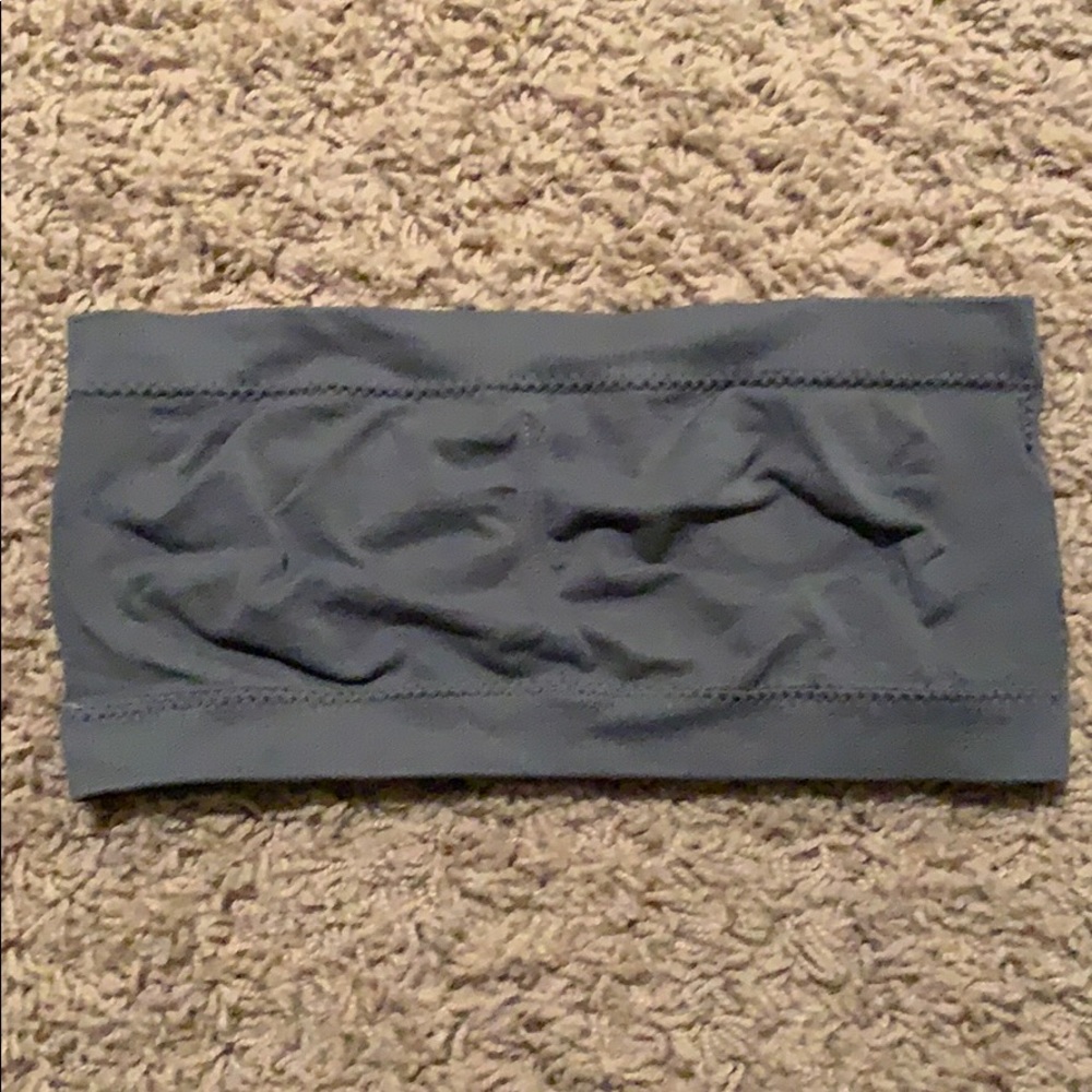 Grey bandeau